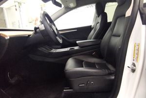 Tesla Model Y Max Range DUAL AWD - Foto 24