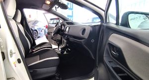 Toyota Yaris ADVANCE - Foto 17