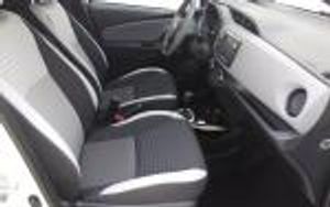 Toyota Yaris ADVANCE - Foto 7