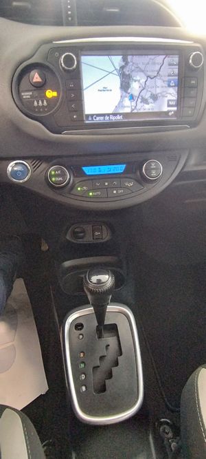 Toyota Yaris ADVANCE - Foto 23
