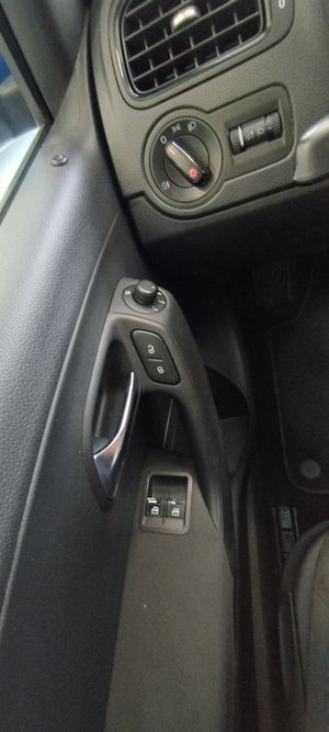 Volkswagen Polo 1.2 ADVANCE - Foto 17