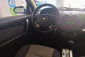 Chevrolet Aveo 1.4 LT - Foto 11