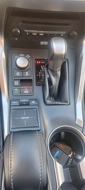 Lexus NX luxury - Foto 28