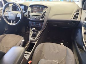 Ford Focus Sportbreak Titanium 1.5 TDCi 120 CV Auto-Start-Stop - Foto 3