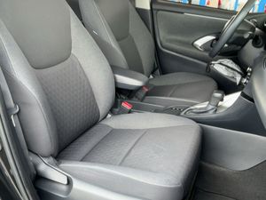 Toyota Yaris 5p 120H Active Tech - Foto 7
