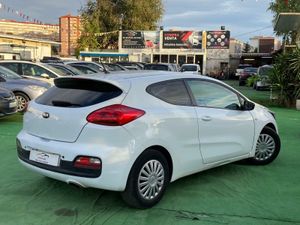 Kia Ceed 1.4 100CV - Foto 31