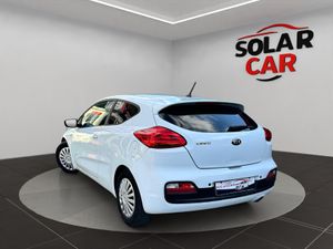 KIA CEED 1.4 100CV - Foto 19