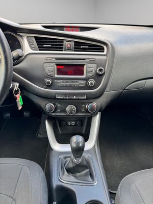 KIA CEED 1.4 100CV - Foto 13