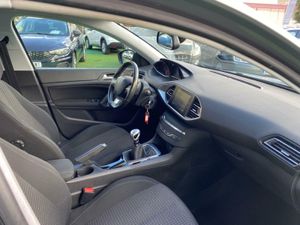 Peugeot 308 SW 1.5 130CV - Foto 37