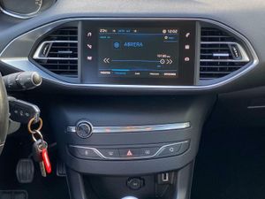 Peugeot 308 SW 1.5 130CV - Foto 35