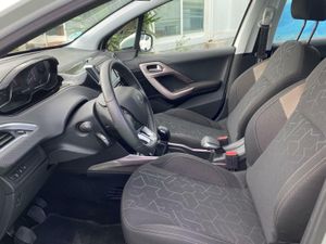 Peugeot 2008 Active 1.2 PureTech 110 SS - Foto 6
