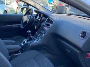 Peugeot 5008 2.0 150CV EX SERVICIO PUBLICO - Foto 12