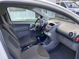 Toyota Aygo 1.4 54CV - Foto 13