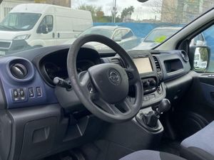 Opel Vivaro 1.6 125CV - Foto 17