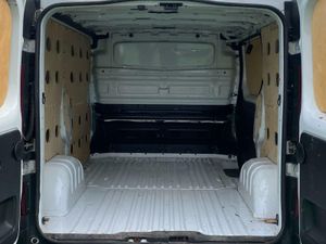 Opel Vivaro 1.6 125CV - Foto 26