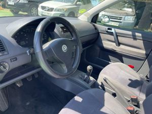 Volkswagen Polo 1.4 80CV - Foto 8