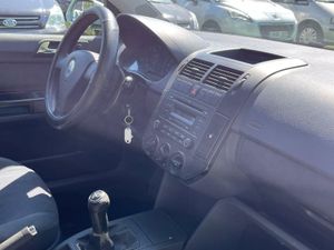 Volkswagen Polo 1.4 80CV - Foto 11