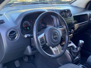 Jeep Compass 2.2 136CV - Foto 25