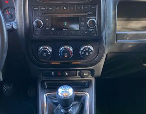 Jeep Compass 2.2 136CV - Foto 10