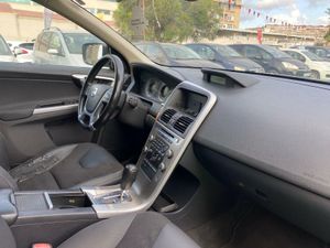 Volvo XC60 2.4 205CV AWD KINETIC AUTO - Foto 16