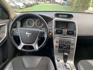 Volvo XC60 2.4 205CV AWD KINETIC AUTO - Foto 12