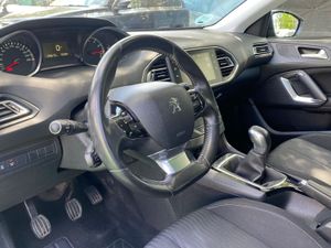 PEUGEOT 308 1.2 110CV - Foto 32