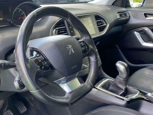 Peugeot 308 1.2 110CV - Foto 7