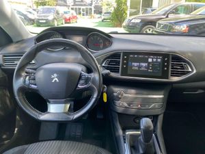 Peugeot 308 1.2 110CV - Foto 11