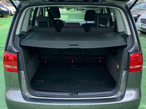 Volkswagen Touran 1.6 105CV - Foto 41