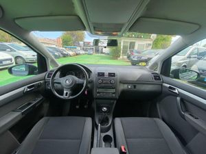 Volkswagen Touran 1.6 105CV - Foto 36
