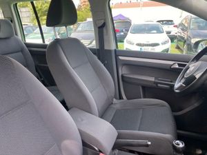 Volkswagen Touran 1.6 105CV - Foto 13