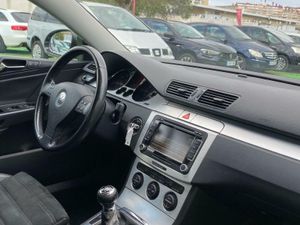 Volkswagen Passat 2.0 170CV - Foto 34