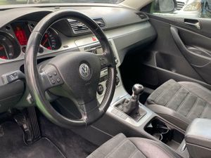 Volkswagen Passat 2.0 170CV - Foto 30