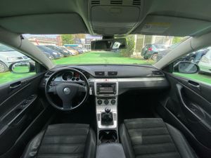 Volkswagen Passat 2.0 170CV - Foto 14