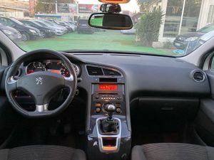 Peugeot 5008 1.6 120CV Active  BlueHDi 120 EAT6 - Foto 27