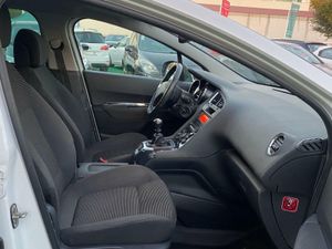 Peugeot 5008 1.6 120CV Active  BlueHDi 120 EAT6 - Foto 29