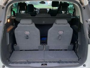Peugeot 5008 1.6 120CV Active  BlueHDi 120 EAT6 - Foto 17