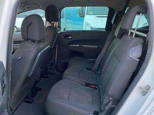 Peugeot 5008 1.6 120CV Active  BlueHDi 120 EAT6 - Foto 14