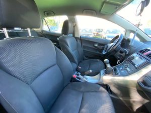 Toyota Auris 1.4 90CV - Foto 12