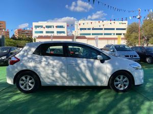 Toyota Auris 1.4 90CV - Foto 5