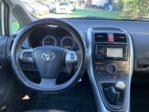 Toyota Auris 1.4 90CV - Foto 13
