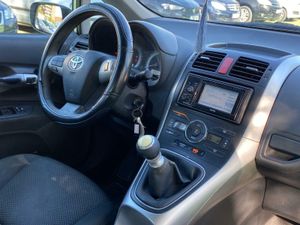 Toyota Auris 1.4 90CV - Foto 32