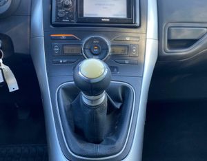 Toyota Auris 1.4 90CV - Foto 37