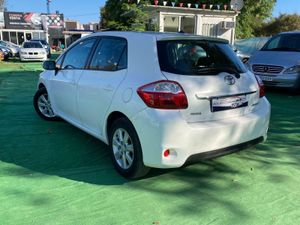 Toyota Auris 1.4 90CV - Foto 42