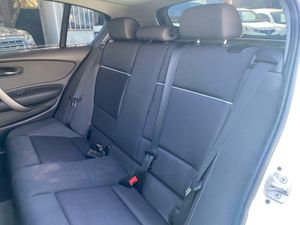 BMW Serie 1 2.0 116CV SPORT - Foto 21