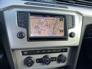 Volkswagen Passat 2.0 150CV - Foto 44