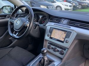 Volkswagen Passat 2.0 150CV - Foto 35