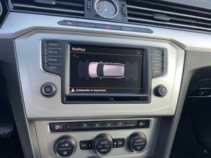 Volkswagen Passat 2.0 150CV - Foto 18