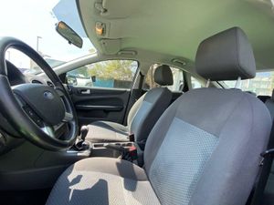 Ford Focus 1.6 101CV - Foto 33