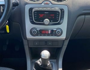 Ford Focus 1.6 101CV - Foto 16